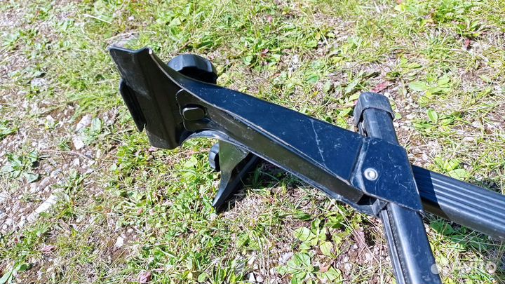 Багажник на крышу thule