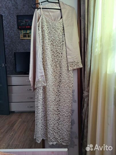 Вечернее платье