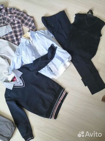 Одежда (брюки, джинсы, рубашки, жилеты, толстовки