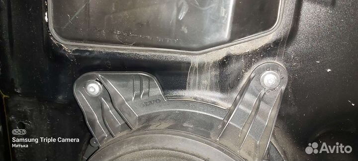 Автомобильная колонка Volvo 30679500