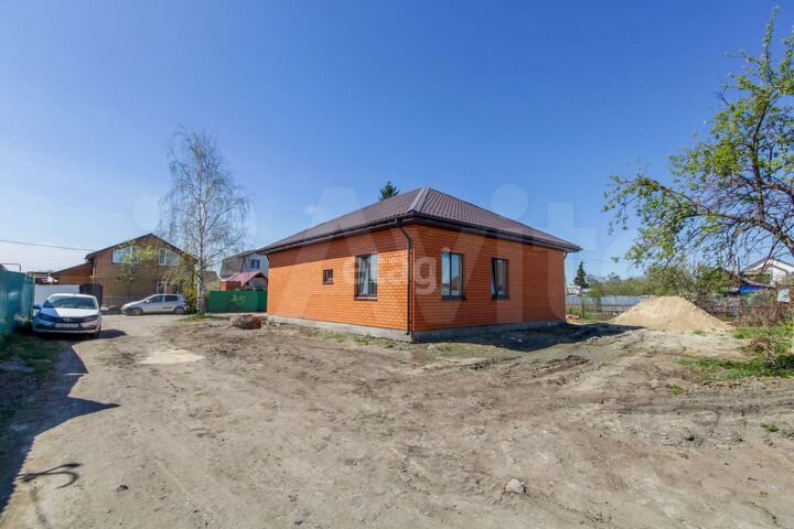 Дом 100 м² на участке 4,9 сот.