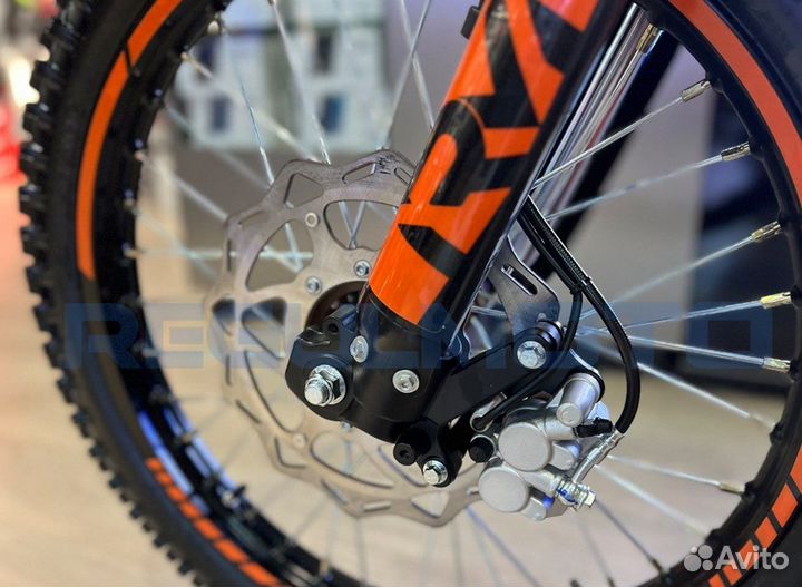 Мотоцикл Regulmoto ZR PR 4 valves 5 gear