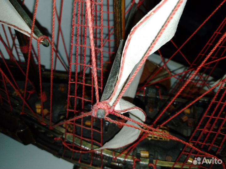 Корабль ручной работы