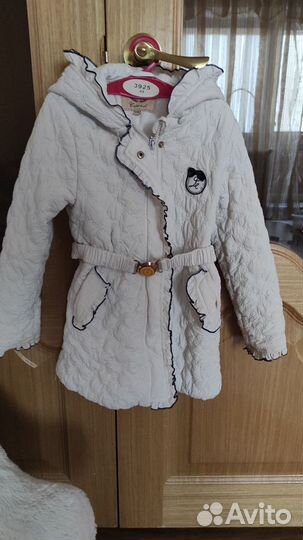 Демисезонная куртка пальто для девочки 110 116