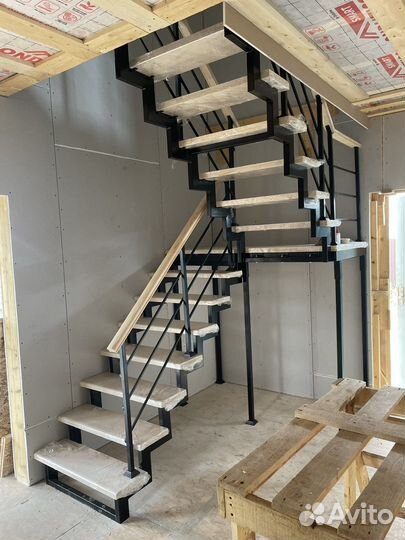 Лестница металлическая