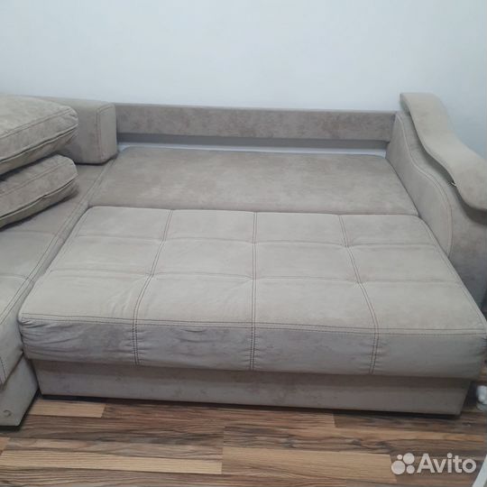 Угловой диван