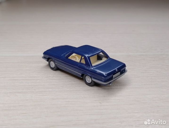 A29.4) Mercedes-Benz SLC350 (C107) 1971-1989 синий