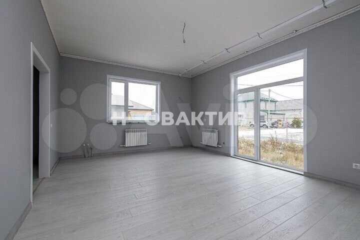 Коттедж 191,3 м² на участке 6 сот.