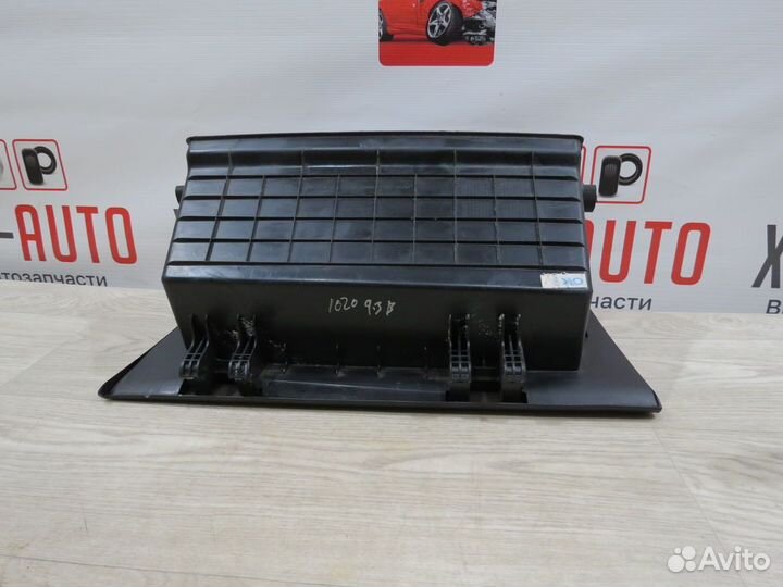 Бардачок Kia Rio 3