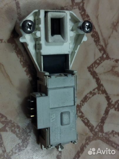 Замок дверцы стиральной машины LG WD-80150N (5 кг)