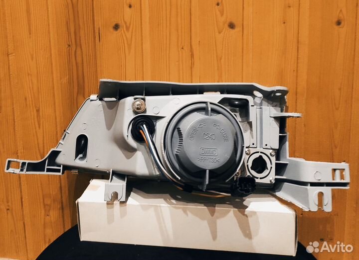 Фара передняя на Daewoo Nexia Нексия N100