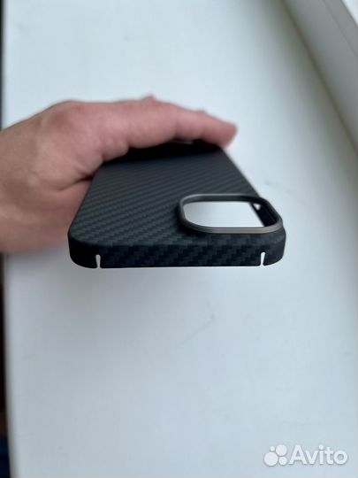 Чехол на iPhone 13 (как новый)