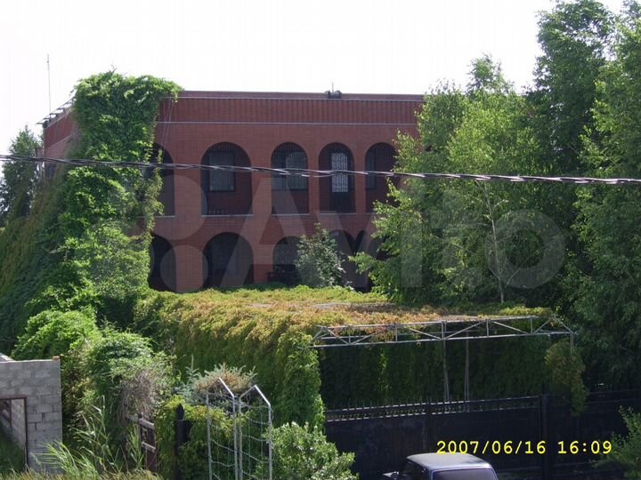 Дом 500 м² на участке 10 сот.