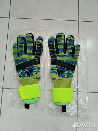 Вратарские перчатки Adidas Predator Pro р. 8,9