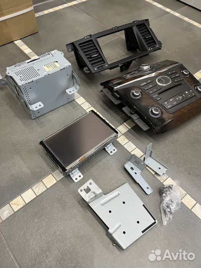 Штатная магнитола infiniti QX80