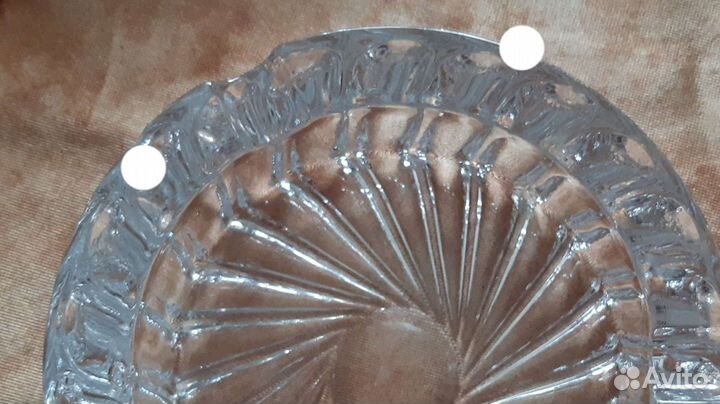 Зажигалки и пепельница