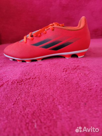 Футбольные бутсы adidas 36