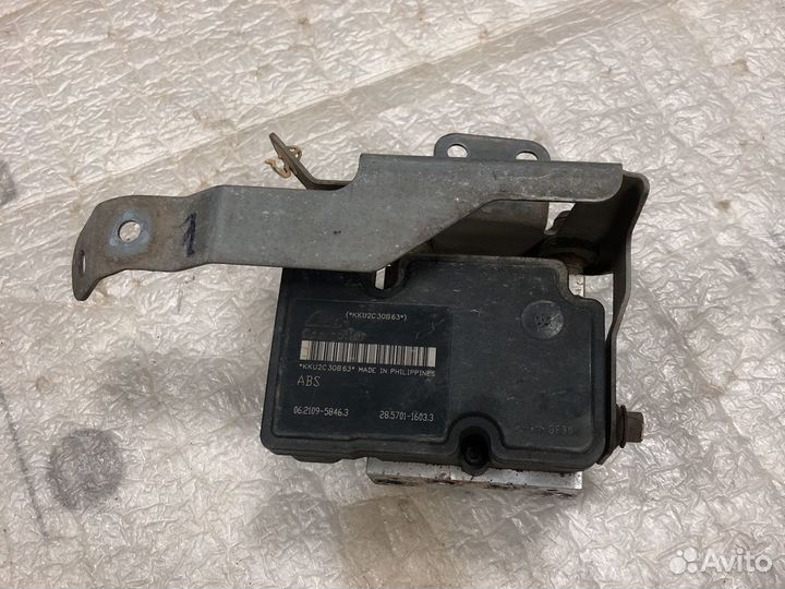 Блок ABS (насос) Mitsubishi Lancer X 2WD 4670A516