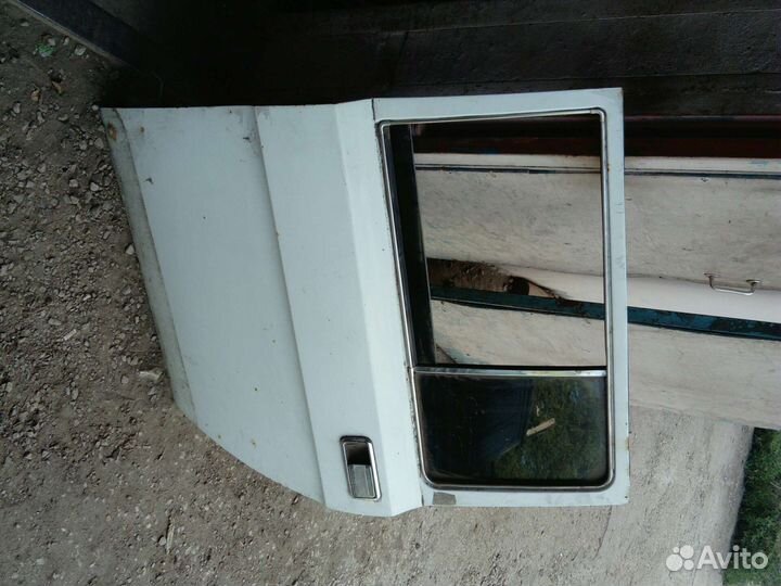 Двери Волга универсал