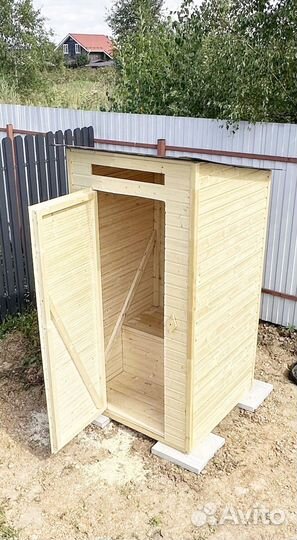 Туалет квадратный односкатный новый