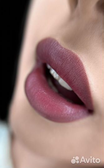 Перманентный макияж губ