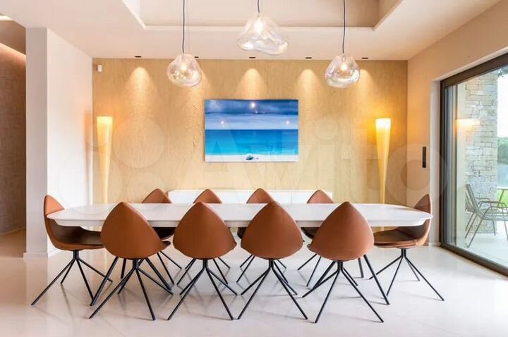 Коттедж 280 м² на участке 5 сот.