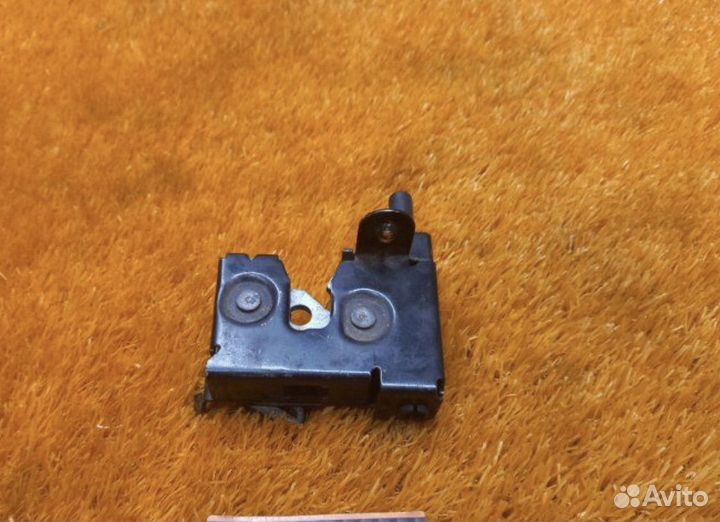 Замок капота bmw e65 левый/правый