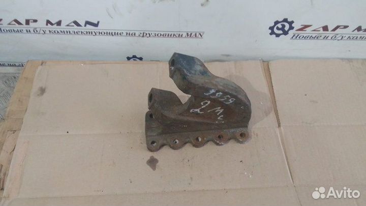 Кронштейн рычага левый Man Tgm