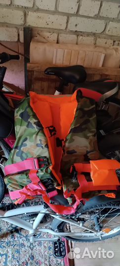 Спасательный жилет