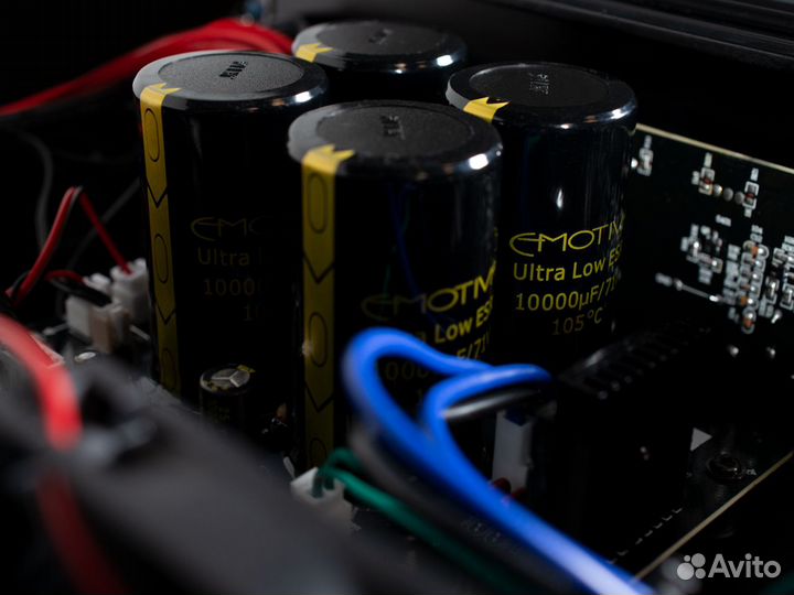 Усилитель мощности Emotiva A2