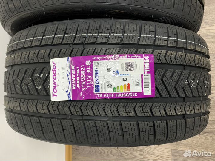 Tourador Winter Pro TSU1 315/35 R21 и 285/40 R21 114V