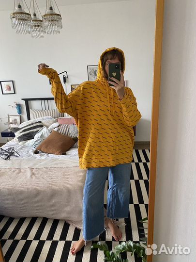 Толстовка Weekday оверсайз