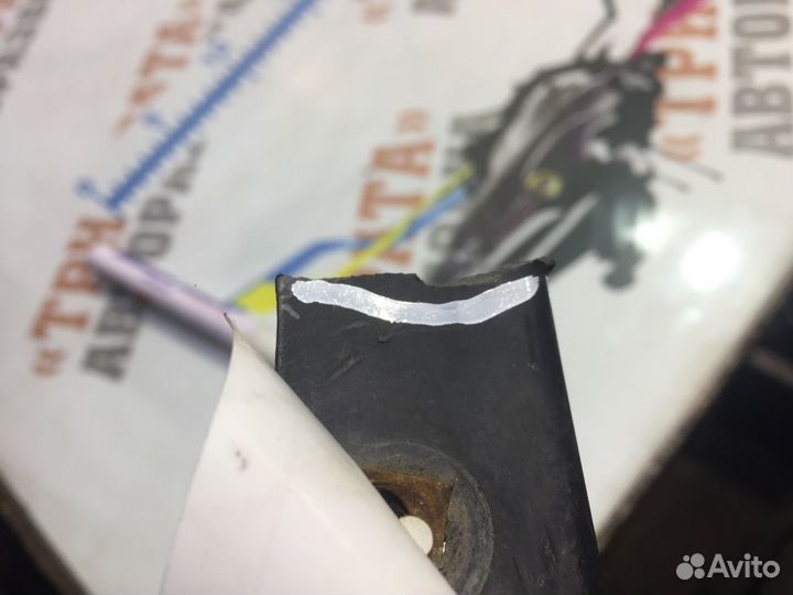 Фольксваген Пассат Кронштейн бампера