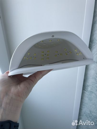 Лампа для ногтей