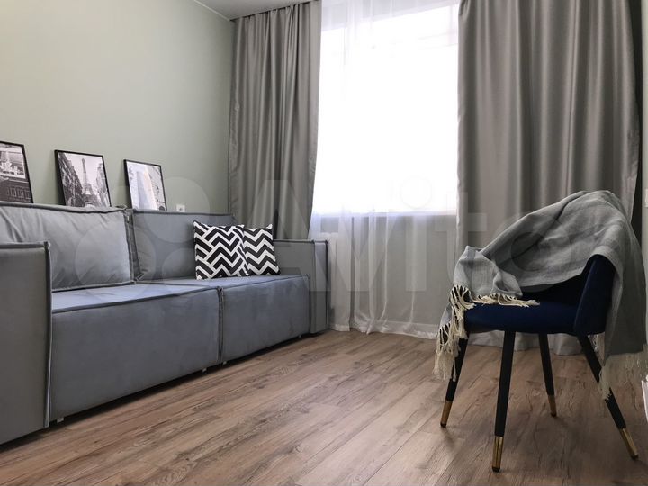 2-к. квартира, 58 м², 2/10 эт.