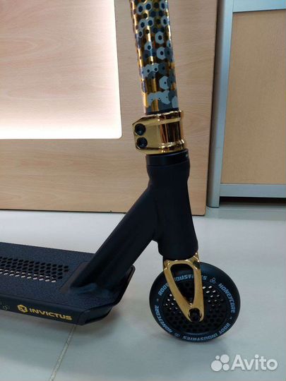 Трюковой самокат