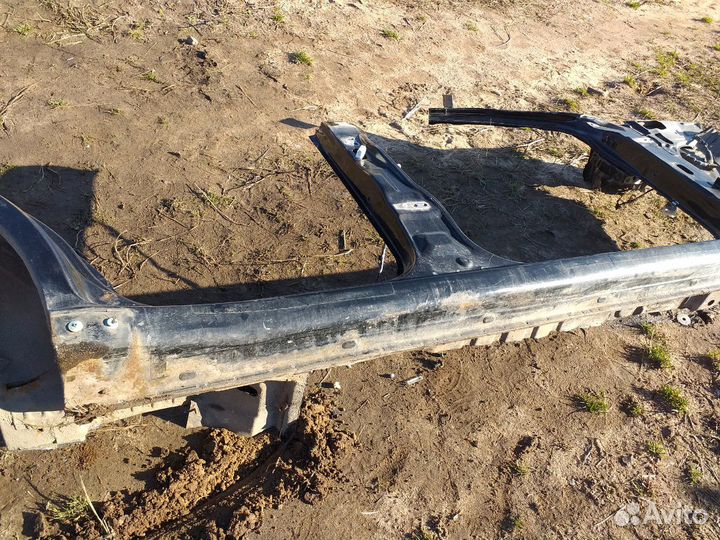 Порог правый Mitsubishi Pajero Спорт 2