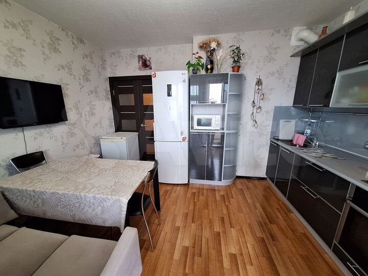 2-к. квартира, 68 м², 10/10 эт.