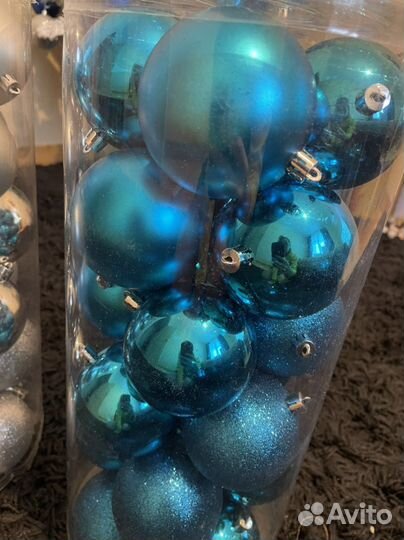 Новогодние ёлочные игрушки