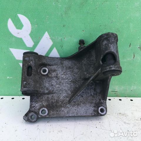 Кронштейн генератора бмв Е30