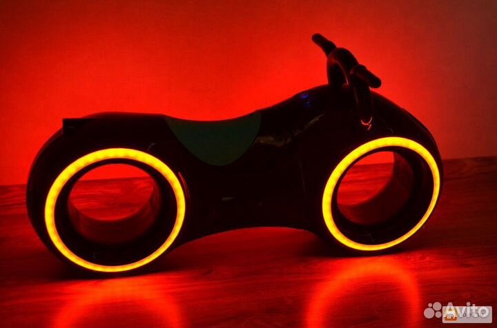 Беговел Трон Байк