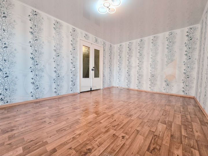 2-к. квартира, 57 м², 2/13 эт.