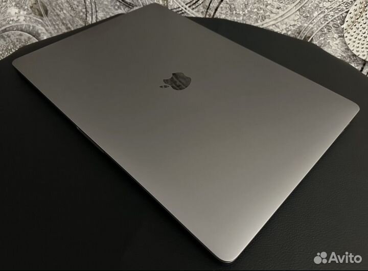 MacBook Pro 16 i9 32GB 1TB 8GB Видеокарта