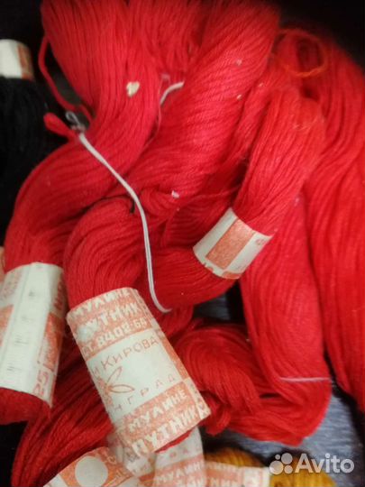 Набор мулине разных цветов