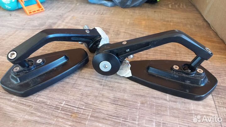 Кастомные зеркала на мотоцикл