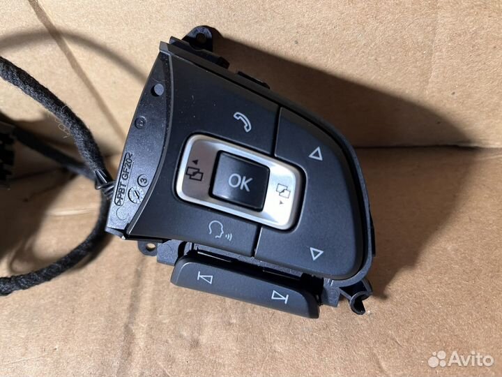 Кнопки руля Volkswagen Tiguan 2