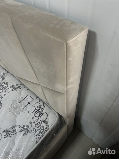 Кровать двухспальная 160 200 новая