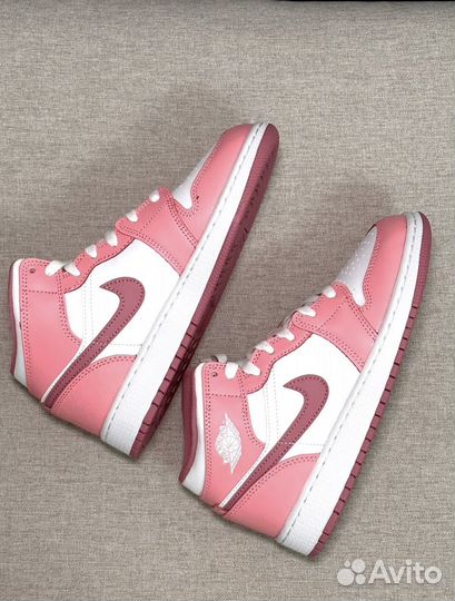 Nike Air Jordan 1 Mid Valentine's Day GS 36.5 - 40