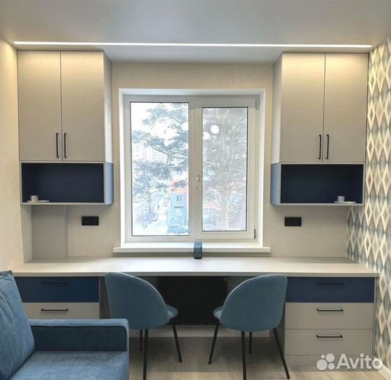 Рабочая зона у окна