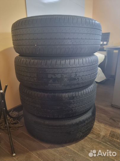 Bridgestone Dueler H/L 33 235/65 R18